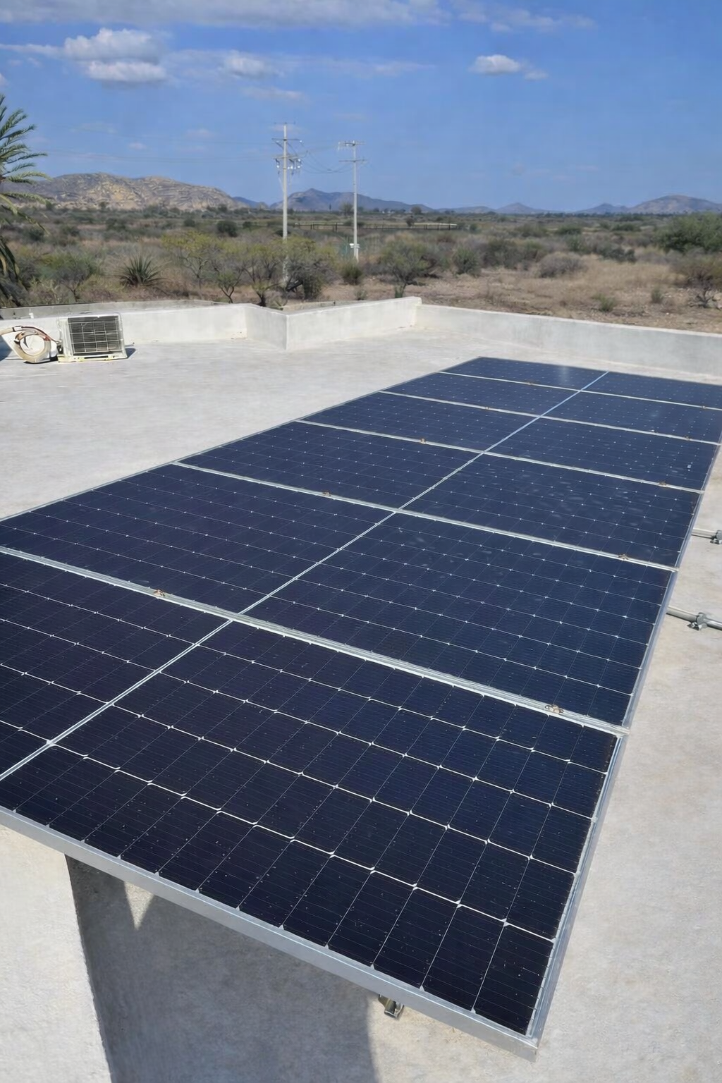Instalación de paneles solares realizada por FMCELL Energy en Sonora
